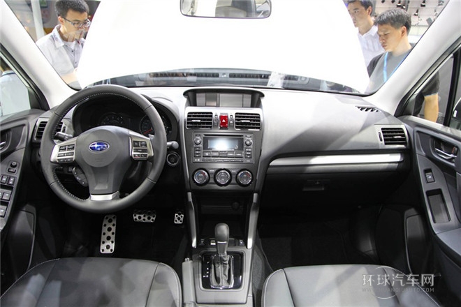 2013款 2.0i 自動舒適版