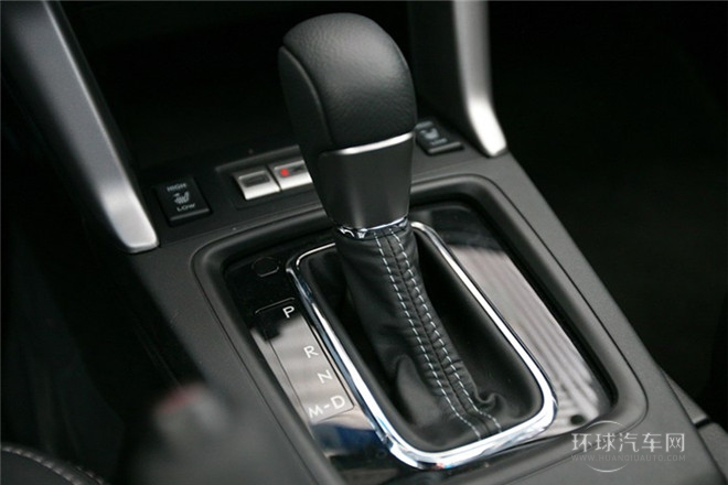 2013款 2.0T 自動尊貴導航版