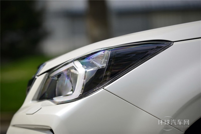 2013款 2.0T 自動(dòng)尊貴導(dǎo)航版