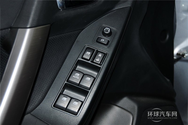 2013款 2.5i 自動豪華導航版