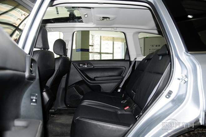 2013款 2.5i 自動豪華導航版