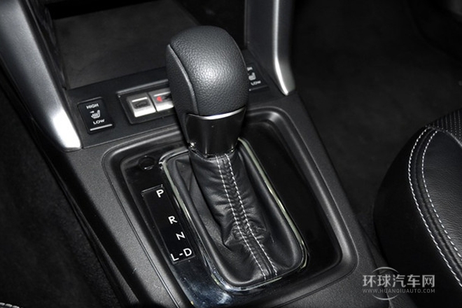 2013款 2.5i 自動(dòng)豪華導(dǎo)航版