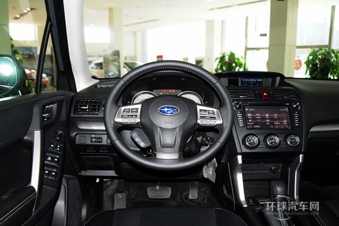 2013款 2.5i 自動豪華導航版