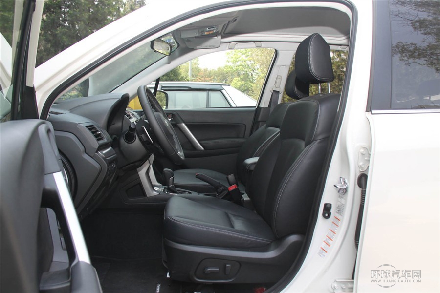 2013款 2.5i 自動尊貴版