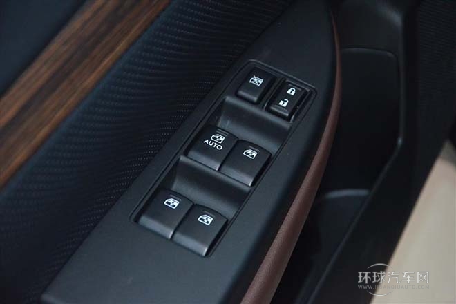 2014款3.6R豪華導航版