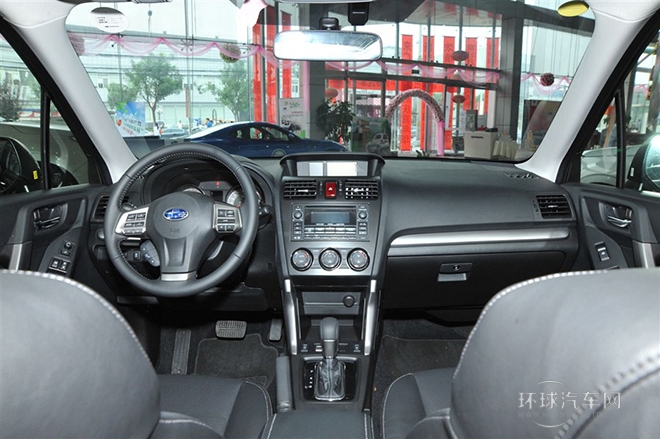 2013款 2.5i 自動尊貴導航版