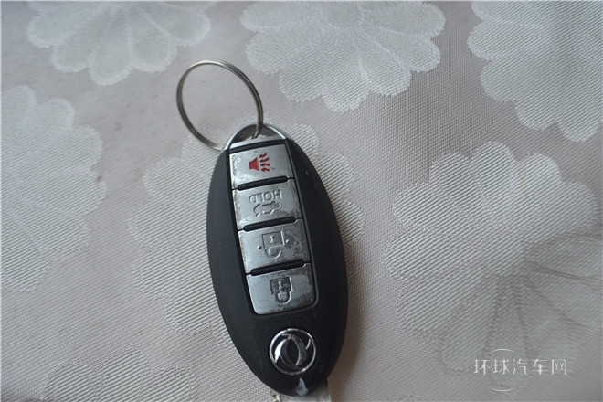 2014款1.6L自動尊貴型