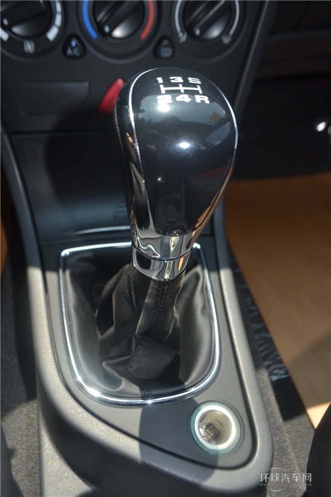 風(fēng)神 H30 Cross 1.5L 手動(dòng)感恩版