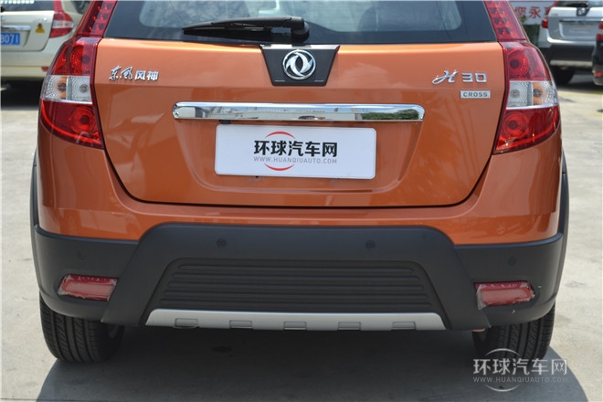 2014款Cross1.5L自動尊逸型