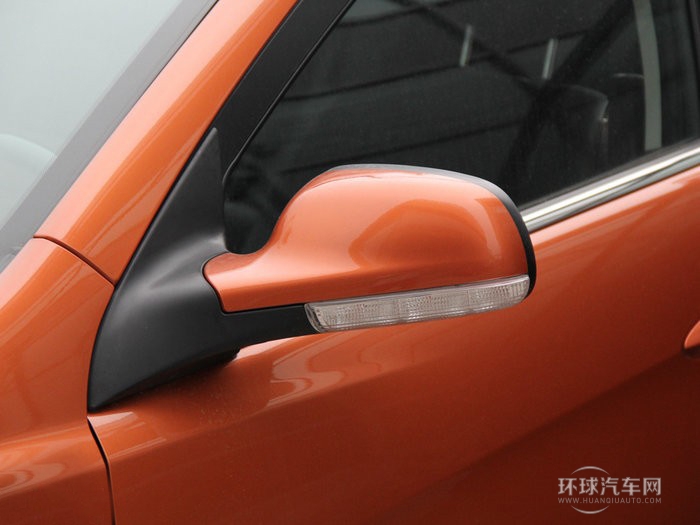 2014款 Cross 1.5L 自動尊尚型