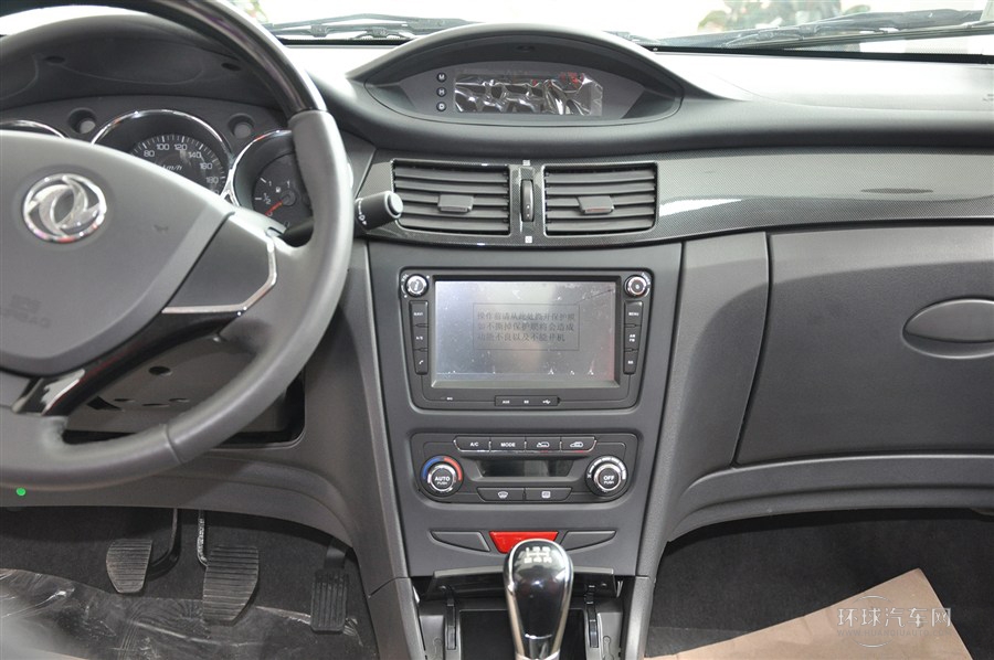 2014款 Cross 1.6L 手動尊逸型