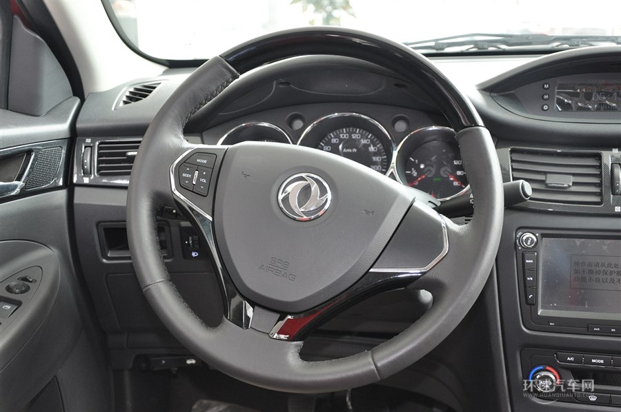 2014款 Cross 1.6L 手動尊逸型