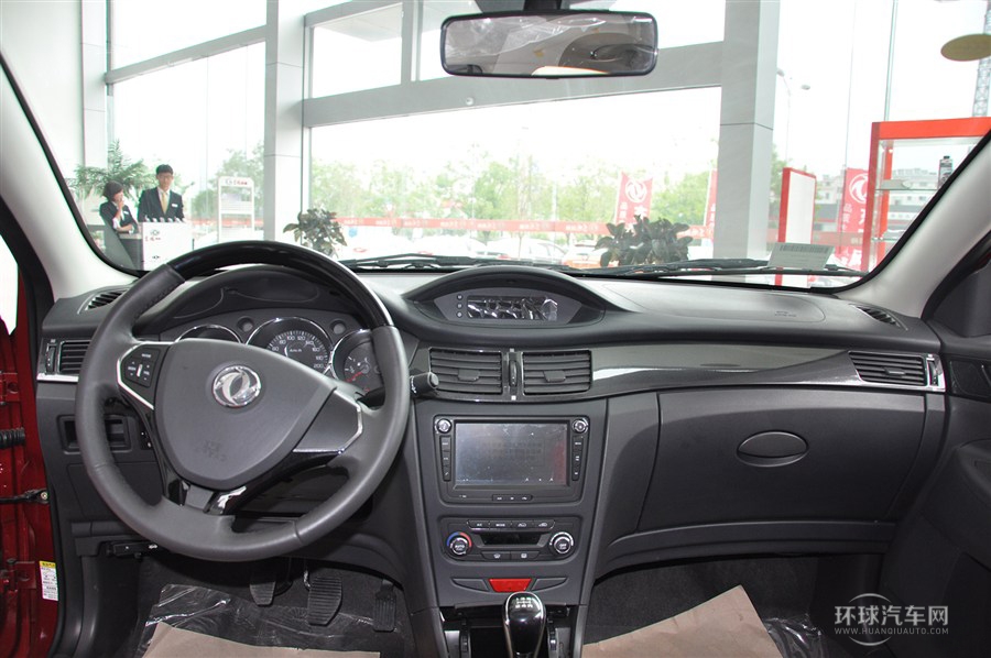 2014款 Cross 1.6L 手動尊逸型