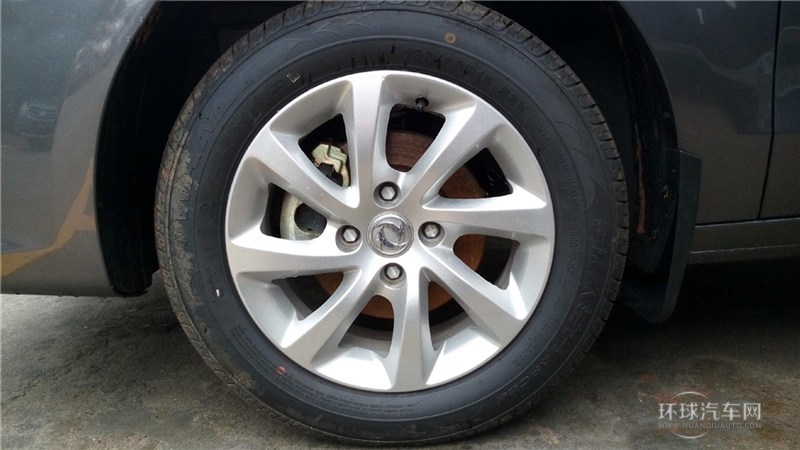 2014款 1.5L 手動尊貴型