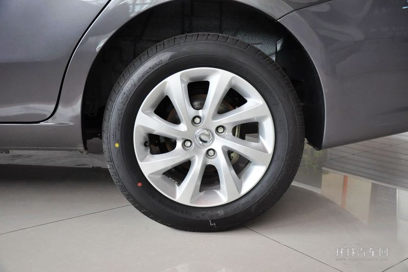 2014款 1.5L 自動(dòng)尊雅型