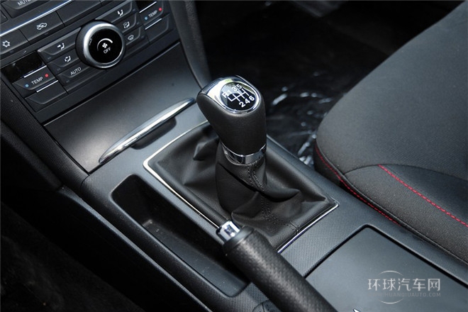 2014款 2.0L 手動舒適型