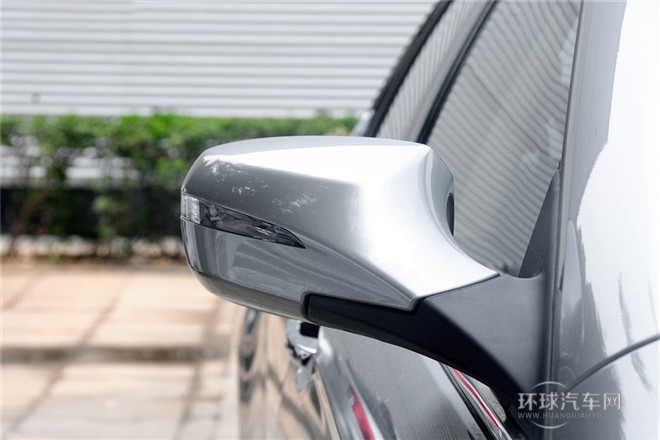 2014款 2.0L 自動舒適型