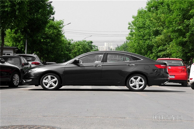 2014款 2.0L 自動豪華型