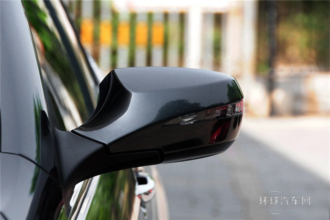 2014款 2.0L 自動豪華型