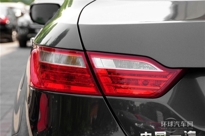 2014款 2.0L 自動豪華型