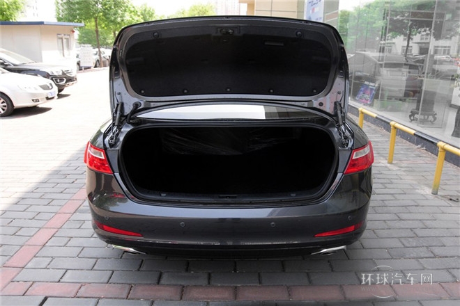 2014款 2.0L 自動豪華型