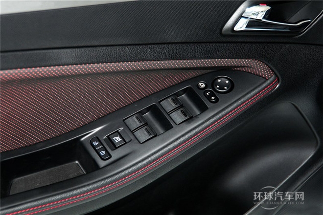 2014款 1.8T 自動運動豪華型