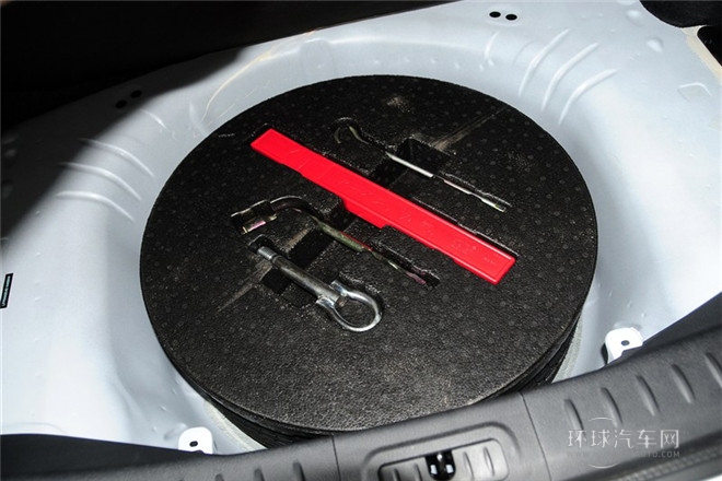 2014款 1.8T 自動運動豪華型