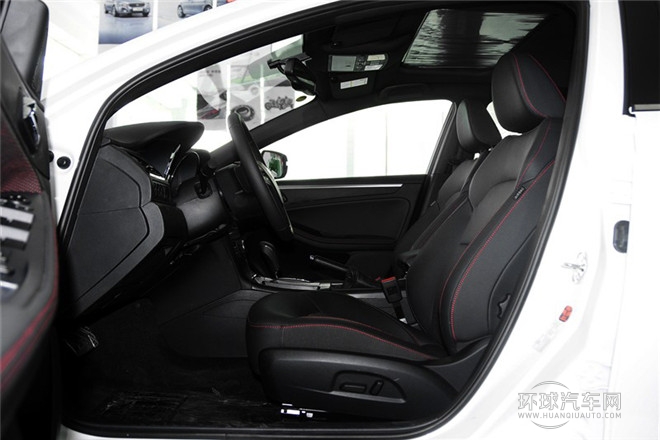 2014款 1.8T 自動(dòng)運(yùn)動(dòng)尊享型