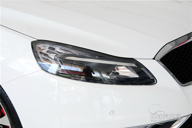 2014款 1.8T 自動運動尊貴型