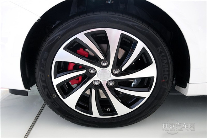 2014款 1.8T 自動運動尊貴型