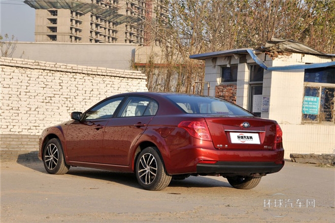 2013款 1.6L MT舒適型