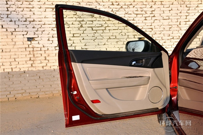 2013款 1.6L MT舒適型