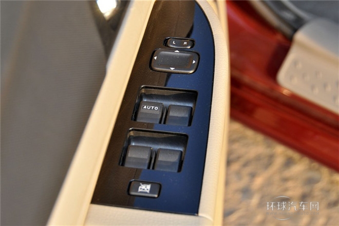 2013款 1.6L MT舒適型