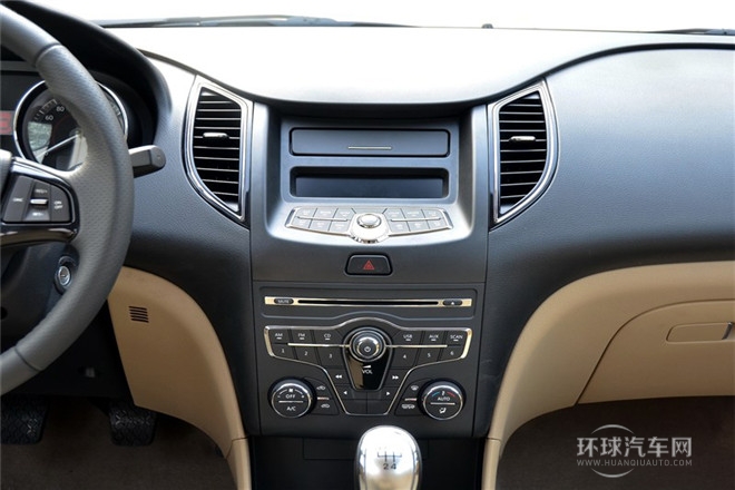 2013款 1.6L MT豪華型