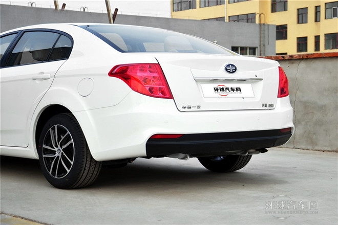 2013款 1.6L MT尊貴型