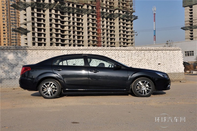 2013款 1.6L AT豪華型