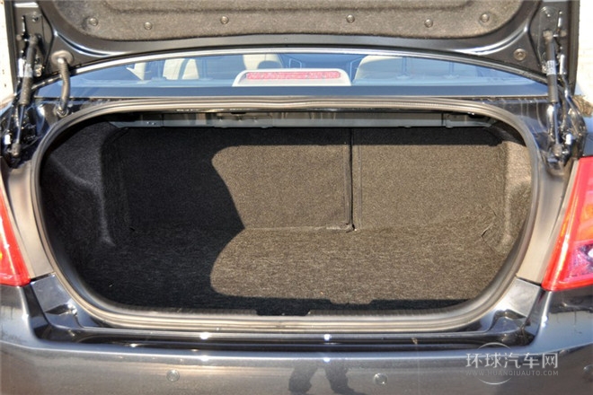 2013款 1.6L AT豪華型