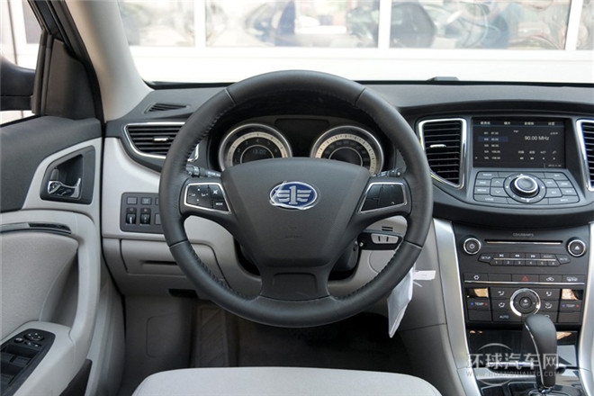 2014款 1.8T 自動舒適型