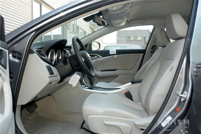 2014款 1.8T 自動舒適型