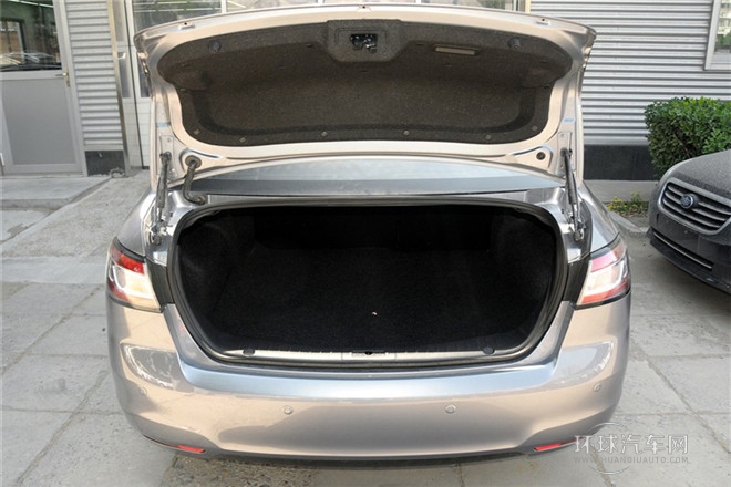 2014款 1.8T 自動舒適型