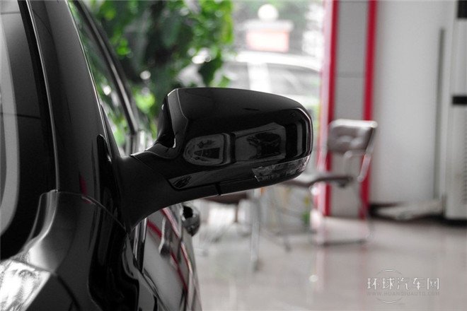 2014款 1.8T 自動尊貴型