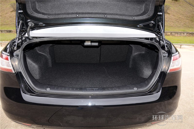 2014款 1.8T 自動旗艦型