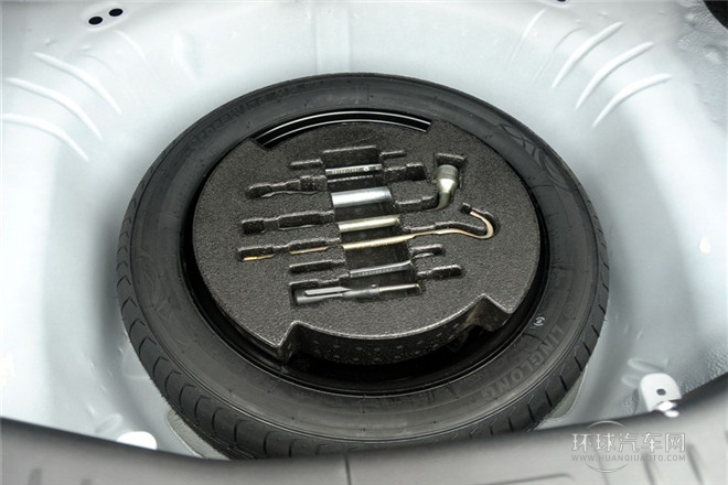 2014款 2.0T 自動豪華型