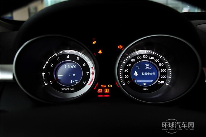 2013款 2.0L 手動(dòng)基本型