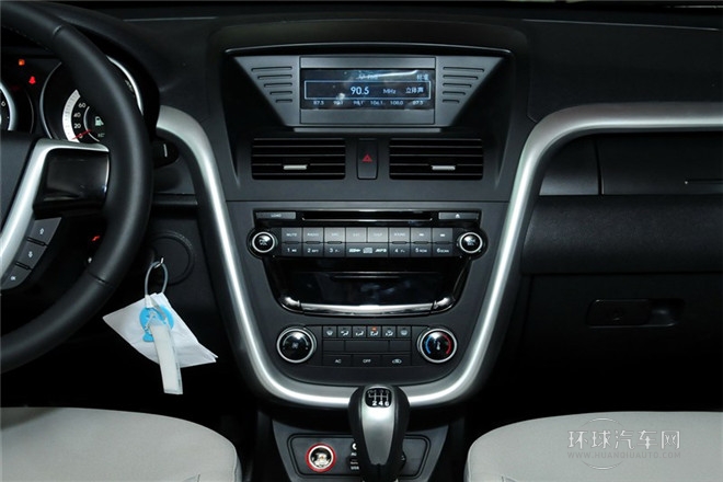 2013款 2.0L 手動基本型