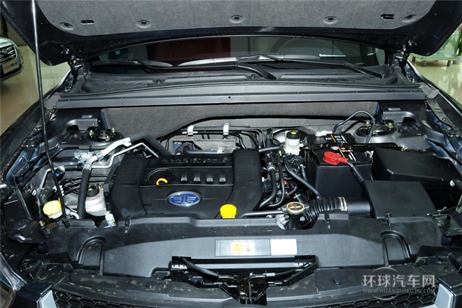 2013款 2.0L 手動基本型