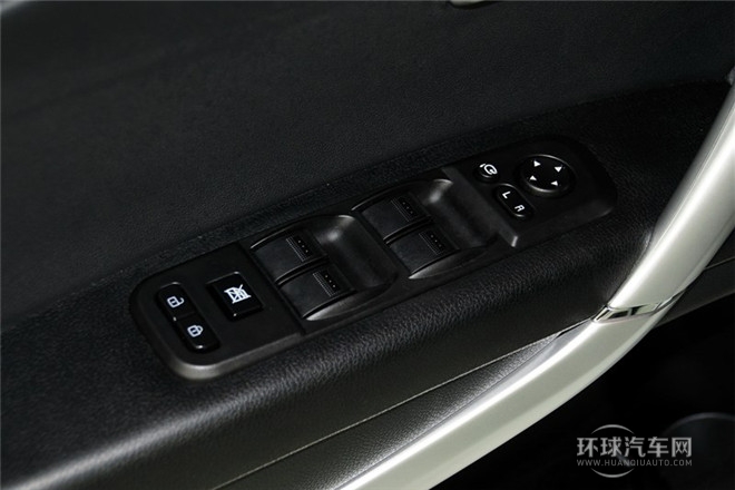 2013款 2.0L 手動豪華型