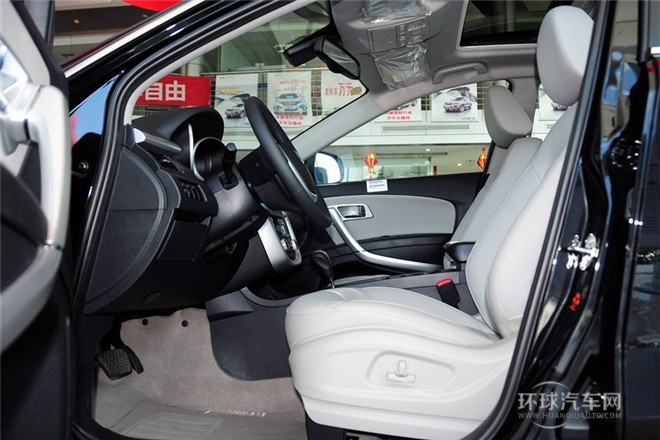 2013款 2.0L 自動(dòng)豪華型