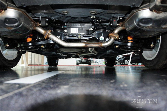 2013款 2.0L 自動豪華型