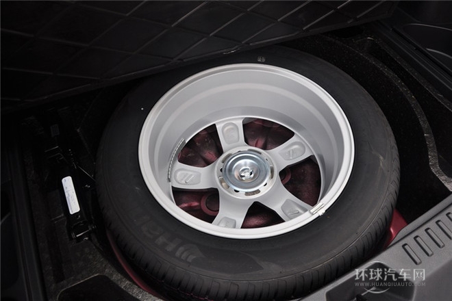 2013款 2.3L 自動(dòng)時(shí)尚型